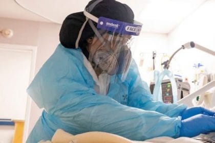 Una misteriosa malattia ha causato la morte di almeno 143 persone nella regione sud-occidentale della Repubblica Democratica del Congo nell'arco di un mese. Lo hanno comunicato le autorità sanitarie del paese africano.