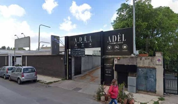 Domenica scorsa, i ladri hanno preso di mira il negozio Adèl di via Gian Lorenzo Bernini a Palermo. Approfittando della chiusura domenicale, si sono introdotti nell'attività da una finestra sul retro, riuscendo a rubare merce e denaro contante per un valore stimato di circa 20 mila euro.