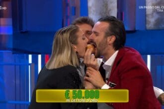 Alessia Spidalieri, content creator originaria di Villafranca Tirrena e residente a Barcellona Pozzo di Gotto (Messina), ha partecipato alla puntata di "Affari Tuoi" del 23 gennaio, accompagnata dal marito Pietro. La sua avventura nel game show condotto da Stefano De Martino è stata un susseguirsi di emozioni, colpi di scena e, soprattutto, tanta ironia.