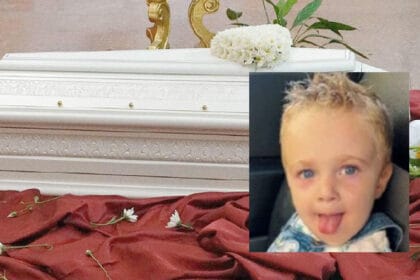 Un velo di tristezza avvolge Boccadifalco, quartiere palermitano scosso dalla morte del piccolo Thomas, di soli 4 anni. Il padre, Antonino Viviano, 37 anni, ha confessato la propria responsabilità nell'incidente che ha strappato la vita al bambino. Presso la caserma della polizia municipale di via Ugo La Malfa, Viviano ha rotto il silenzio, ammettendo con parole strazianti la dinamica dei fatti.