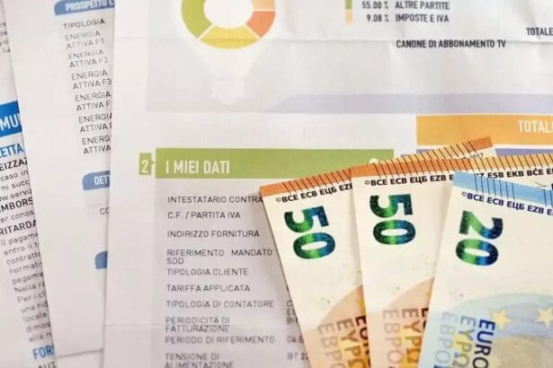 Il testo del decreto mette sul piatto un pacchetto da 3 miliardi di aiuti contro il caro-energia destinati a famiglie e imprese. In particolare è previsto un contributo straordinario di 200 euro per chi ha un Isee fino a 25mila euro. Che può salire a 500 per chi già riceve il bonus sociale (gli Isee fino a 9.530 euro). Vengono anche concessi due anni in più per cittadini e micro-imprese vulnerabili per il passaggio al mercato libero.