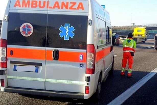 Traffico bloccato sulla Palermo-Catania a Trabia per incidente. Nel sinistro sono rimasti coinvolti un furgone e un’autovettura