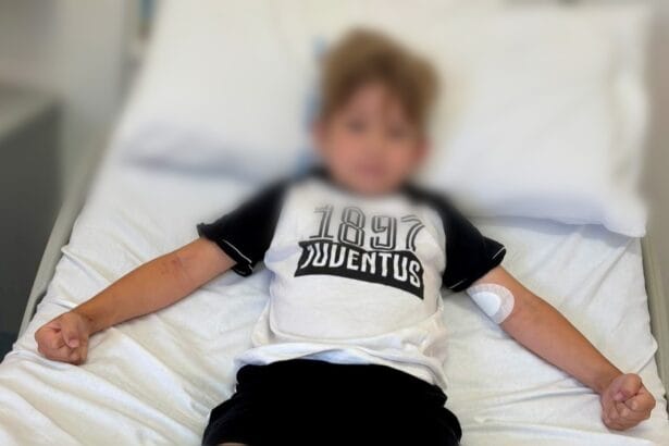 Una notizia che scalda il cuore e porta un raggio di luce dopo giorni di angoscia. Il piccolo Benedetto, il bambino di sette anni la cui sorte ha tenuto con il fiato sospeso un'intera comunità, è fuori pericolo. La conferma arriva direttamente dall'ospedale pediatrico "Di Cristina" di Palermo, ma a diffonderla con la forza dell'amore è stata la madre, con parole cariche di commozione e gratitudine.