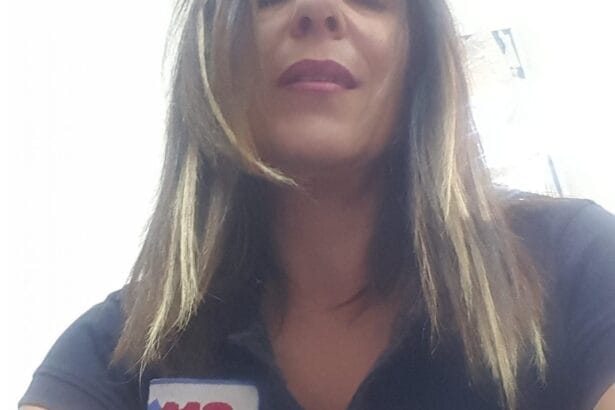 Una vita spesa ad aiutare gli altri, spezzata da un tragico destino sulla via del ritorno a casa. Roberta Occhipinti, 59 anni, di Modica, è la vittima del terribile incidente stradale avvenuto nella serata di ieri, mercoledì 27 agosto, sulla strada provinciale 25, la "Ragusa mare". Autista soccorritrice del 118, aveva appena terminato il suo turno di lavoro, un'altra giornata dedicata a salvare vite, quando la sua auto si è scontrata con un altro veicolo intorno alle 20:30.