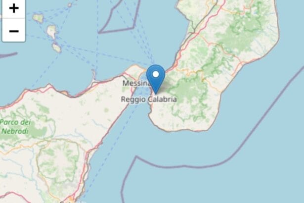 REGGIO CALABRIA – Una nuova scossa di terremoto ha interessato questa mattina l'area dello Stretto di Messina, da sempre caratterizzata da una significativa attività sismica. Alle 13:34 (ora italiana), la Sala Sismica dell'INGV di Roma ha registrato un sisma di magnitudo ML 3.3 con epicentro localizzato a soli 4 chilometri a est di Reggio Calabria.