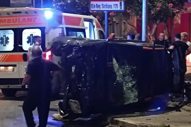 Poteva trasformarsi in una tragedia la notte di divertimento di quattro giovani a Palermo, ma il destino ha voluto diversamente. Attimi di puro terrore hanno scosso viale Regione Siciliana quando, poco prima dell'alba, un'auto con a bordo quattro ragazzi è stata protagonista di un incidente stradale spaventoso. Il sinistro è avvenuto all'altezza del sottopasso di corso Calatafimi, un'arteria cittadina purtroppo nota per episodi simili.