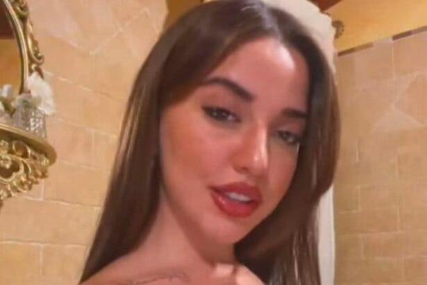 Una folla toccata nel profondo ha accompagnato Jasmine Maione nel suo ultimo viaggio terreno. A Carini, amici e familiari hanno voluto salutarla con un gesto simbolico e pieno di speranza: decine di palloncini bianchi liberati verso il cielo per la giovane, scomparsa in modo tragico lo scorso 11 agosto. Un addio che segue il ritrovamento di un biglietto lasciato alla madre, poche parole semplici e potentissime: "Ti voglio bene mamma".