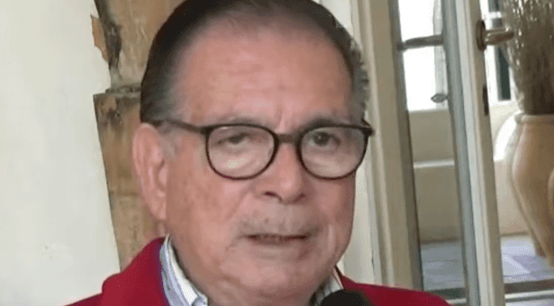 Lipari, malore in mare mentre fa il bagno: muore l'imprenditore ed editore Enzo D'Ambra LIPARI – Una giornata di sole e mare si è trasformata in tragedia a Canneto, frazione di Lipari, portando via una delle figure più influenti e stimate dell'arcipelago eoliano e dell'intera Sicilia. Vincenzo D'Ambra, per tutti semplicemente Enzo, è scomparso a causa di un malore improvviso che lo ha colto mentre nuotava nel tratto di mare di fronte alla sua abitazione.