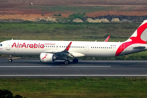 Un brivido lungo la schiena, a soli sessanta metri dalle onde del Mar Ionio. Si è sfiorato il disastro la tarda serata dello scorso 20 settembre, quando un aereo della compagnia Air Arabia, decollato da pochi istanti dall'aeroporto di Fontanarossa, ha perso improvvisamente quota, lanciato a una velocità folle di oltre 480 chilometri orari verso la superficie del mare.