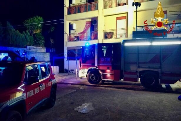 Sarà l'autopsia a fare piena luce sulla tragica fine di Francesco Puleo, il 53enne trovato senza vita ieri sera nel suo appartamento a Monreale, devastato da un violento incendio. Un esame necessario per confermare le cause del decesso, anche se al momento l'ipotesi più accreditata resta quella di una morte per asfissia, causata dal fumo denso e acre che ha rapidamente saturato ogni stanza.
