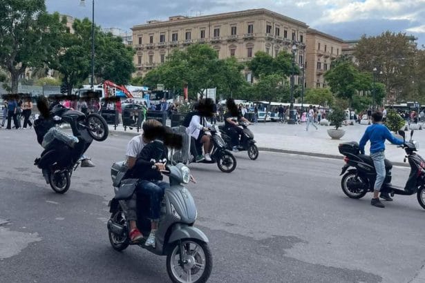 Una risposta decisa, quasi un'operazione ad alto impatto, per ristabilire ordine e legalità nel cuore di Palermo. Dopo la preoccupante escalation di violenza che ha visto agenti della polizia municipale e forze dell'ordine aggrediti durante i controlli, scatta il giro di vite contro il fenomeno delle biciclette elettriche modificate, trasformate in veri e propri ciclomotori illegali.