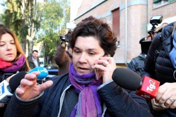 La parola fine sulla vicenda giudiziaria che vede coinvolta la figlia maggiore del "capo dei capi". La Corte di Cassazione ha reso definitiva la misura di custodia cautelare in carcere per Maria Concetta Riina, primogenita di Totò Riina. Si chiude così, con il rigetto del ricorso presentato dal suo legale, l'avvocato Francesco Olivieri, un lungo iter legale che porterà la donna dietro le sbarre con la pesante accusa di estorsione aggravata dal metodo mafioso.