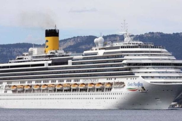 Una turista francese che viaggiava a bordo della nave da crociera Costa Pacifica, in rada nel porto di Palermo, è stata soccorsa dal personale sanitario del 118. I medici della nave hanno richiesto urgentemente l’intervento dei sanitari per il trasferimento di una donna di 74 anni colpita da una grave crisi respiratoria.