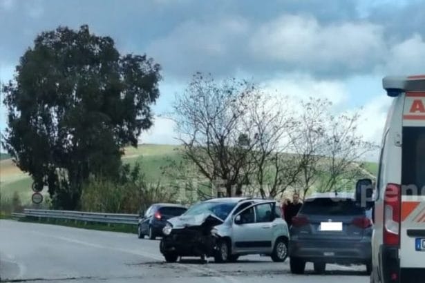 Un nuovo incidente stradale sullo scorrimento veloce Palermo-Sciacca. Il sinistro è avvenuto nei pressi dello svincolo per Gallitello.