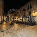 Il gup del Tribunale di Palermo, Marta Maria Bossi, ha disposto il rinvio a giudizio di tre giovani ritenuti responsabili della strage avvenuta a Monreale nella notte tra il 26 e il 27 aprile dello scorso anno. Gli imputati sono Salvatore Calvaruso, 19 anni, Samuele Acquisto, 18 anni, e Mattias Conti, 19 anni, accusati di aver partecipato a quella che rimane una delle pagine più buie nella storia recente del comune normanno.