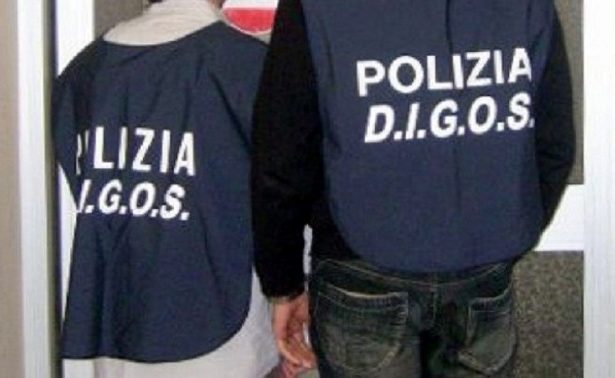 Antisemitismo e minacce sul web: blitz della Digos nel Palermitano, due indagati Proprio nei giorni in cui il mondo si ferma per ricordare l'Olocausto, a Palermo la Polizia di Stato ha assestato un colpo alla diffusione dell'odio razziale online. Un’operazione della Digos, coordinata dalla Direzione Distrettuale Antimafia (DDA), ha portato a perquisizioni mirate contro due palermitani, considerati insospettabili, accusati di aver alimentato l'antisemitismo sui social network.