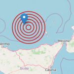 Continua la sequenza sismica nella zona del Tirreno Meridionale, sono decine le scosse registrate fino ad ora, tutte inferiori alle due scosse maggiori registrate ieri, 24 ottobre. La più intensa è stata registrata alle 11:28 con magnitudo 3.5, come si legge nei dati dell'INGV.
