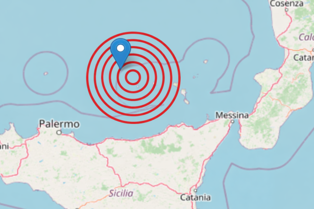 Una scossa di terremoto ha fatto tremare le Isole Eolie nel tardo pomeriggio di oggi, sabato 14 marzo. Alle 19:25 la terra ha tremato in mare, al largo dell'arcipelago messinese, con una magnitudo di 3.7.