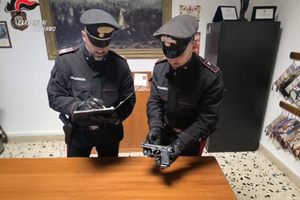 Panico a Torretta: due giovani sparano 14 colpi in zona residenziale, i carabinieri li denunciano