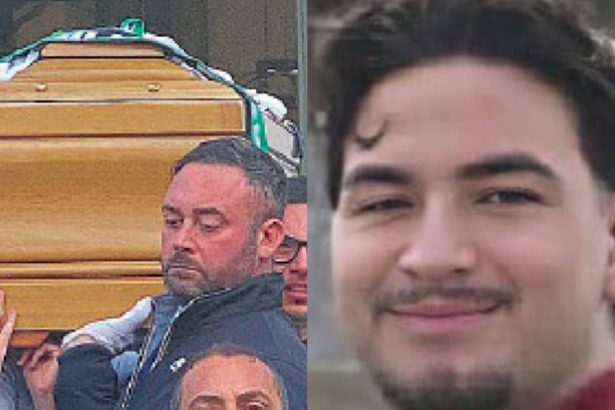 Mille persone a Campofelice per l'addio a Matteo, 17 anni. Il grido del padre spezza il cuore di un paese