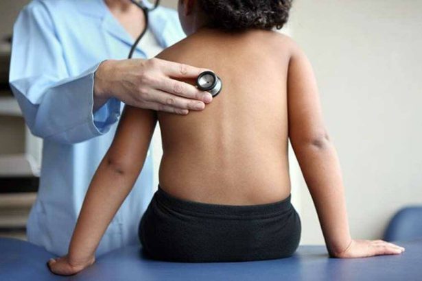 L'assistenza pediatrica in Sicilia è pronta a cambiare volto. L'11 marzo, cento medici specialisti risponderanno alla chiamata della Regione per scegliere la propria sede di lavoro e avviare il servizio. L'obiettivo è chiaro: tappare i buchi lasciati dai pensionamenti e garantire a ogni bambino siciliano un pediatra di riferimento.