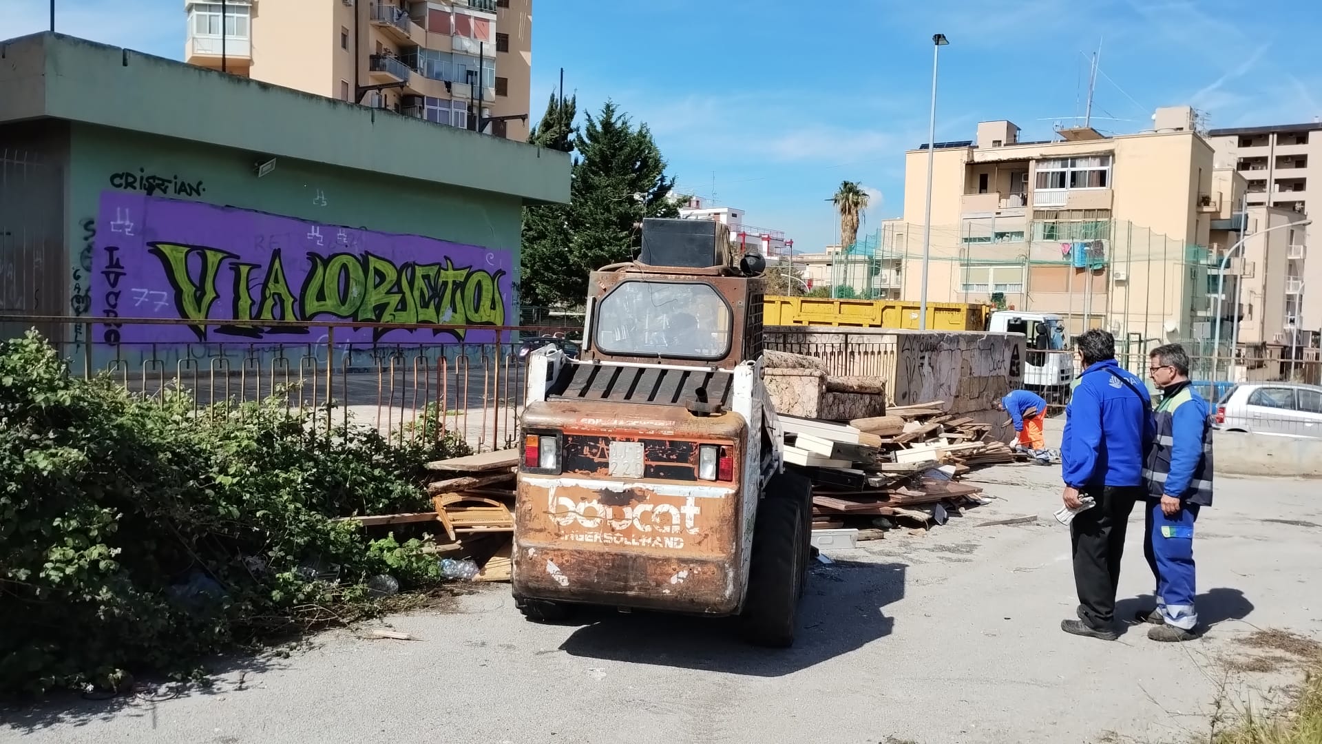 Operai RAP durante la rimozione vampe