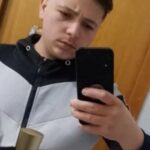 Si chiamava Amedeo D'Amico il diciottenne che ha perso la vita nella notte lungo la strada che collega Misilmeri alla frazione di Portella di Mare. Il giovane, originario di Villabate, era in sella a un ciclomotore quando si è trovato coinvolto in un violentissimo impatto frontale con un'automobile lungo la discesa verso Portella di Mare. Un urto che non gli ha lasciato alcuno scampo.