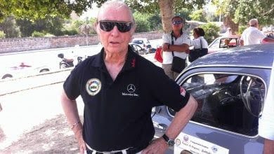 Addio a Nino Vaccarella, il "preside volante": tre Targa Florio e una vita nel mito delle corse Se n'è andato a 88 anni Nino Vaccarella, detto "Ninni", il più grande pilota siciliano di tutti i tempi. Nato a Palermo il 4 marzo 1933, aveva vinto tre edizioni della Targa Florio ed è considerato uno dei piloti di vetture sport più titolati a livello internazionale.