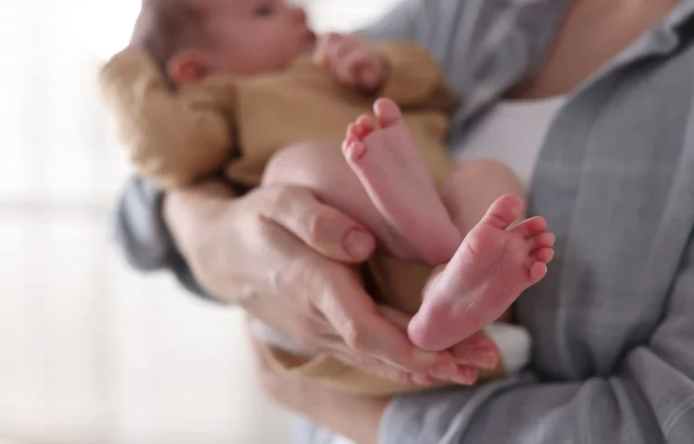 Una mamma con il suo bambino in Italia nel 2026 e stato riconfermato il bonus nuovi nati