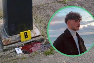 Gabriele Vaccaro aveva 25 anni, un lavoro alle Poste Italiane e tutta la vita davanti. Stanotte non è tornato a casa. Il giovane originario di Favara, in provincia di Agrigento, è stato accoltellato al collo in un parcheggio di Pavia ed è morto poco dopo in ospedale. Un omicidio brutale, consumato intorno alle tre di notte nell'area Cattaneo, nei pressi di viale Matteotti.