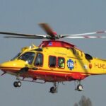 Doveva essere una domenica di moto cross e libertà tra i sentieri della campagna trapanese. Si è trasformata, invece, in una corsa contro il tempo. Un uomo di 49 anni originario di Marsala è rimasto gravemente ferito dopo essere caduto dalla sua moto da cross nelle campagne di Castelvetrano, in una zona sterrata nei pressi del Lago Trinità.