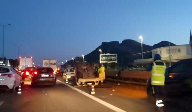 Cinque veicoli coinvolti, due feriti e traffico in tilt sull'autostrada Palermo-Mazara. È successo stanotte intorno alle 4.30, all'altezza dell'ex Emporio dell'usato, in direzione Trapani.