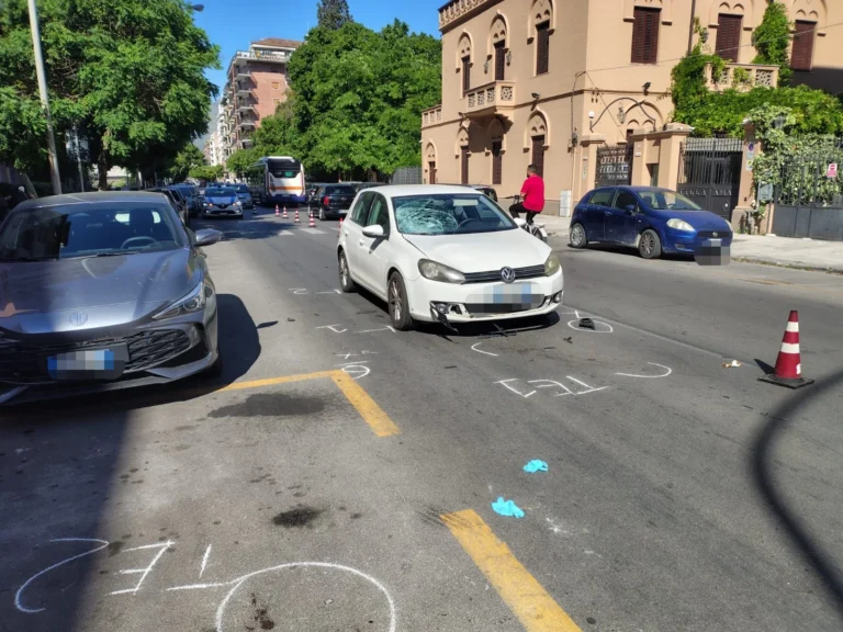 Palermo, donna investita e uccisa da un'auto in via Imperatore Federico: vittima Laura Catania, 54 anni