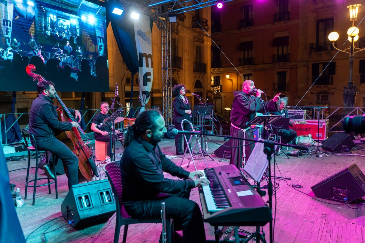 Il Cantico del Limite incanta Catania: musica e riflessione per ritrovare il senso dell’esistenza