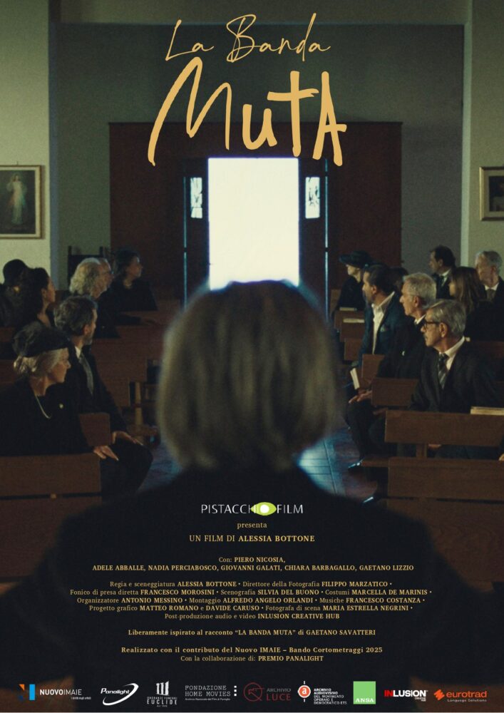Dalla Sicilia degli anni ’30 ai funerali social: il film “La banda muta” di Alessia Bottone. Ispirato all’omonimo racconto di Savatteri, racconta il valore perduto del silenzio