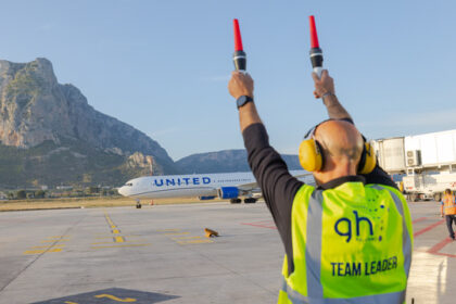 Palermo, 16 maggio 2026 - Si vola fino a dicembre da Palermo a New York/Newark. La compagnia aerea United ha infatti deciso di estendere il volo diretto con l’America anche dopo la stagione estiva, fino al 17 dicembre, allungando di fatto la stagione turistica.