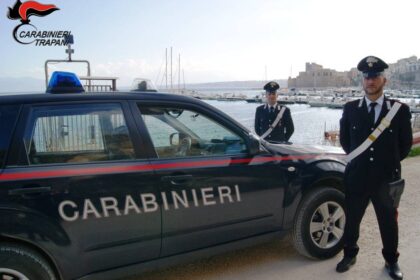 I Carabinieri della Stazione di Castellammare del Golfo hanno denunciato due soggetti stranieri di 26 e 36 anni dimoranti in quel centro a seguito di un’attività di indagine scaturita dopo una denuncia per rapina.
