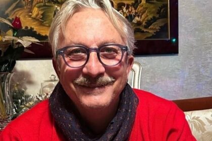 Palermo piange Daniele Chiarelli. L'uomo, stimato dipendente dell'Autorità Portuale del capoluogo siciliano, è deceduto questa mattina dopo essere stato colto da un improvviso malore mentre si trovava al Mediterraneo Padel Club di via Imperatore Federico. Inutile l'intervento del 118.
