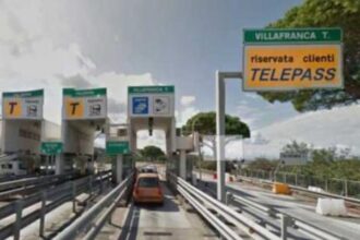 Intascavano i soldi dei caselli autostradali col trucco del biglietto "scambiato", 6 esattori indagati