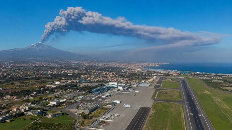 riaperto-l-aeroporto-di-catania-ripristinati-i-voli-in-partenza-e-in