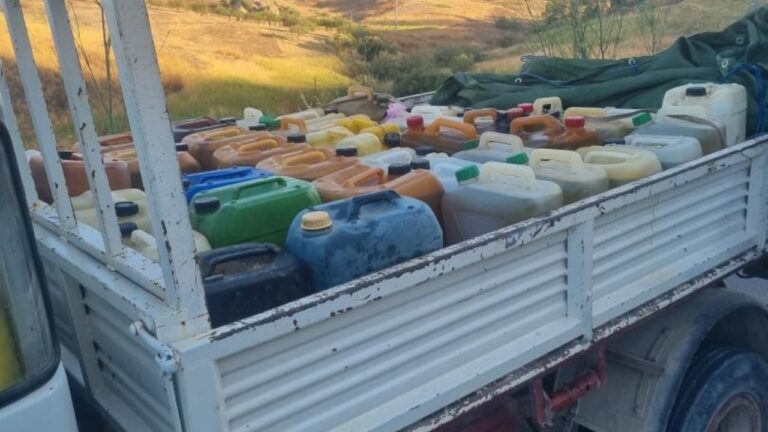 la finanza scopre un carico irregolare di gasolio fermato un autocarro discover