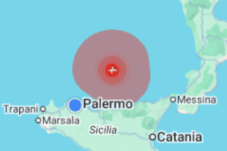 Continua l'attività sismica nel Tirreno meridionale, nel tratto di mare a nord delle isole Eolie. Tra la mezzanotte e le 16:05 di lunedì 26 ottobre l'INGV ha localizzato 13 terremoti, con due eventi di magnitudo ML 3.2. Secondo le informazioni disponibili, nessuna scossa è stata avvertita dalla popolazione.